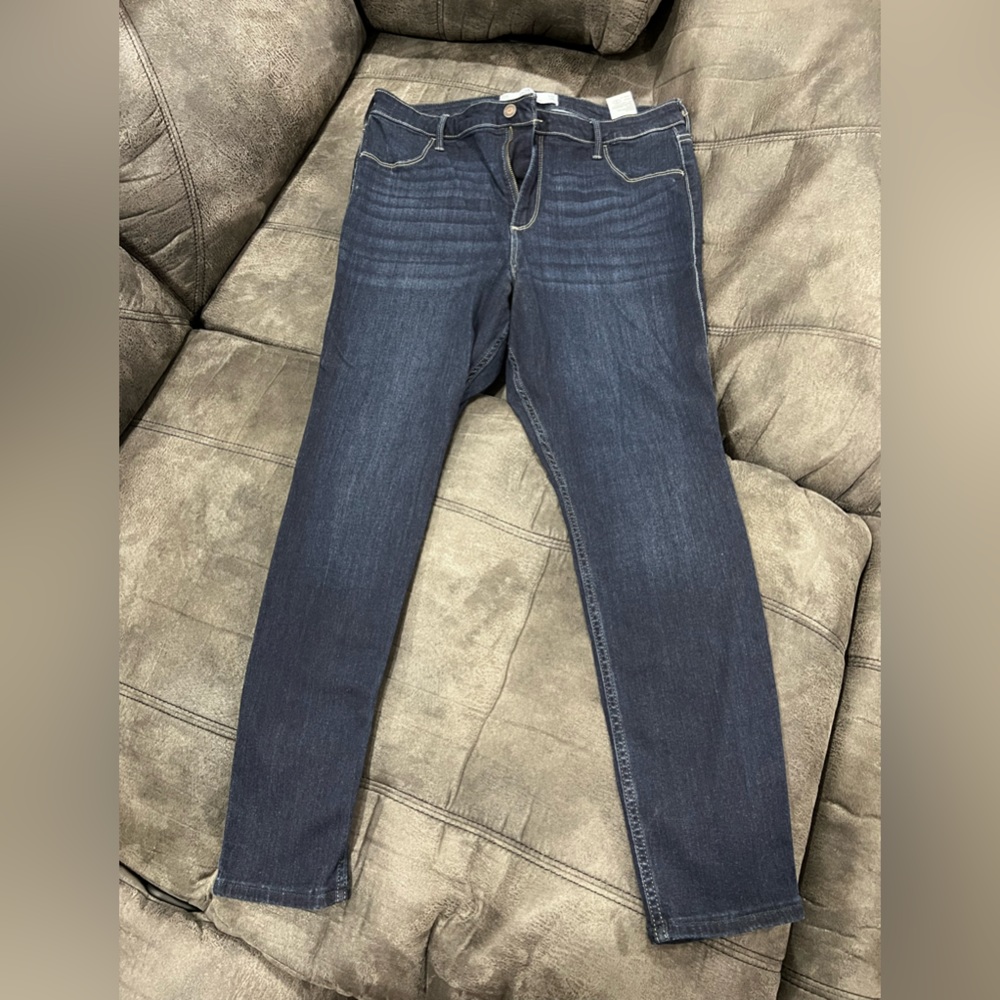 Hollister jeans size 17 good condition!
